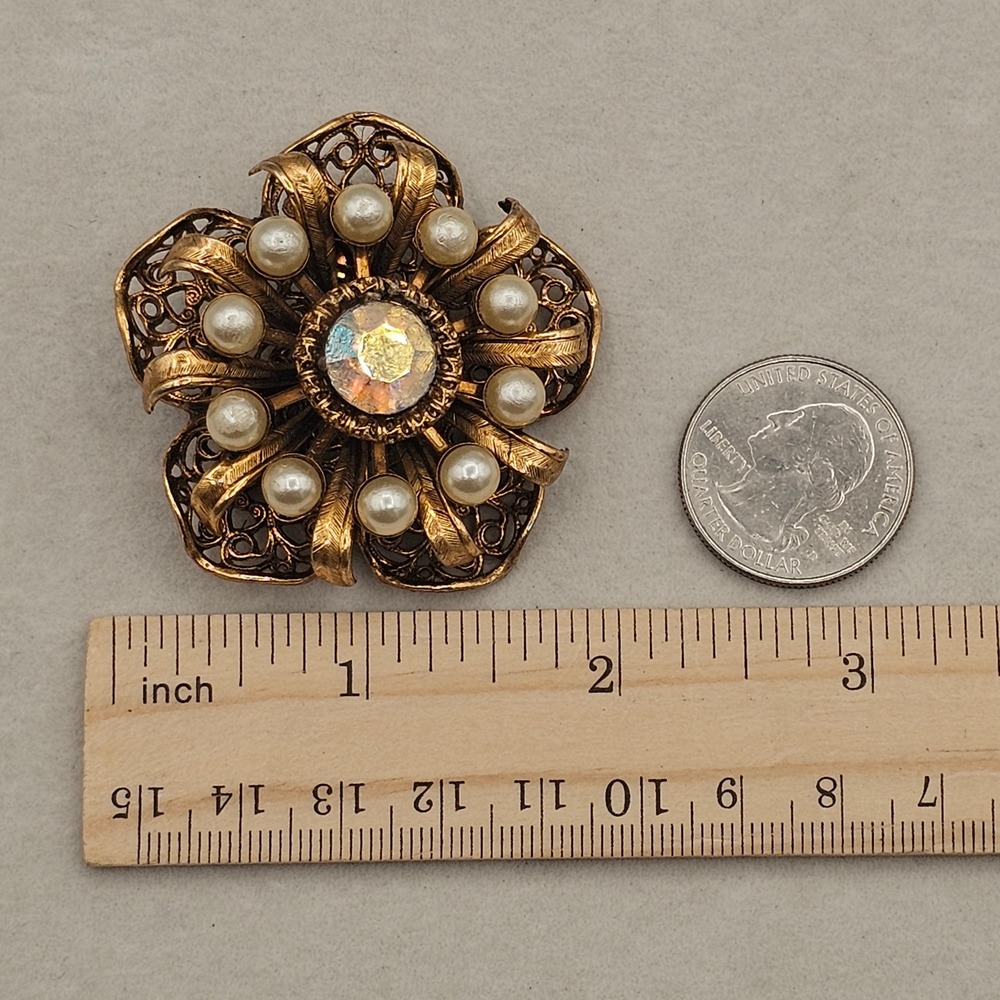 Vintage Floral Rhinestone Cluster Brooch Gold Tone Faux Pearl & AB Steampunk Pin - Picture 3 of 10